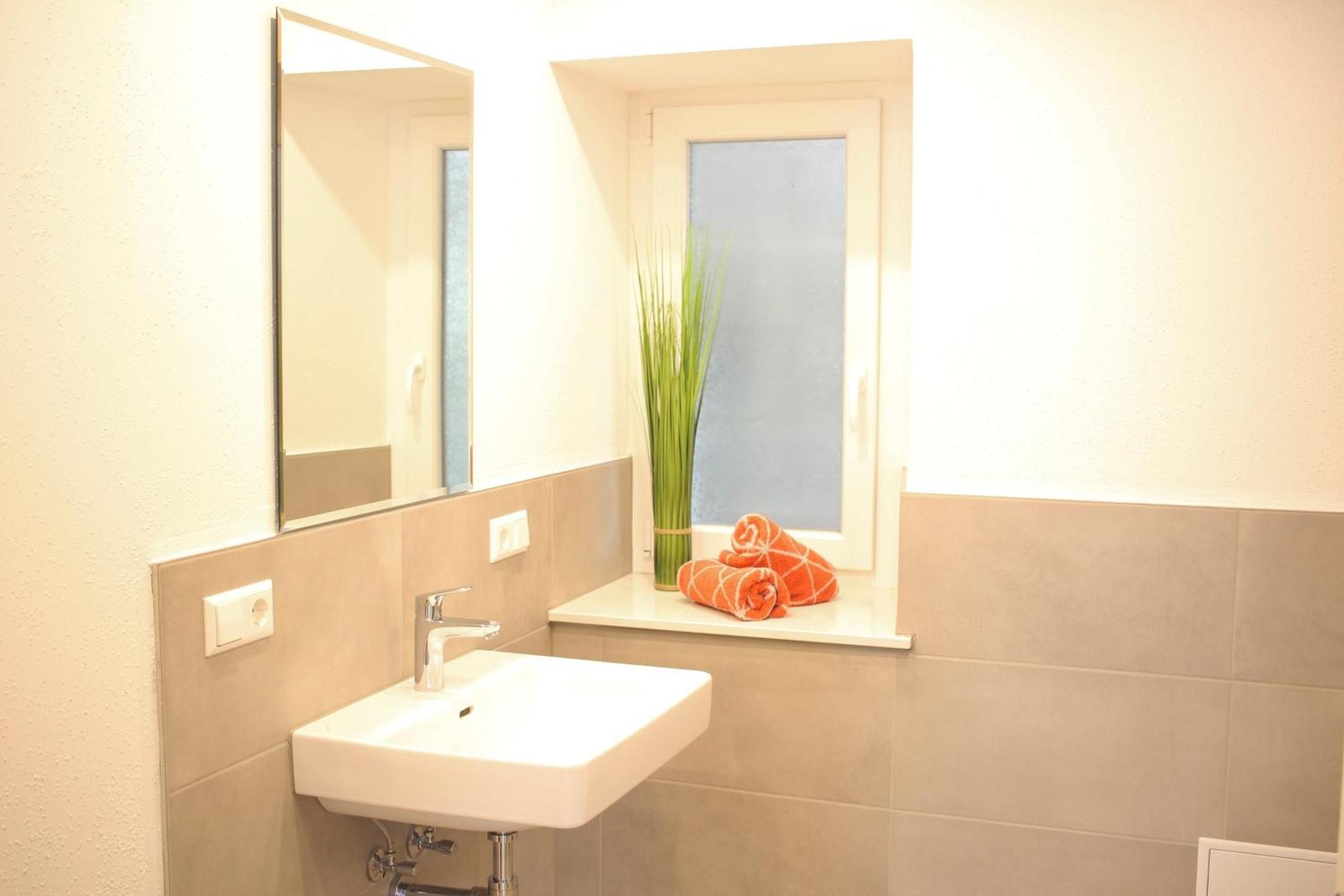 Ferienwohnung Morgensonne เคนซิงเงน ภายนอก รูปภาพ